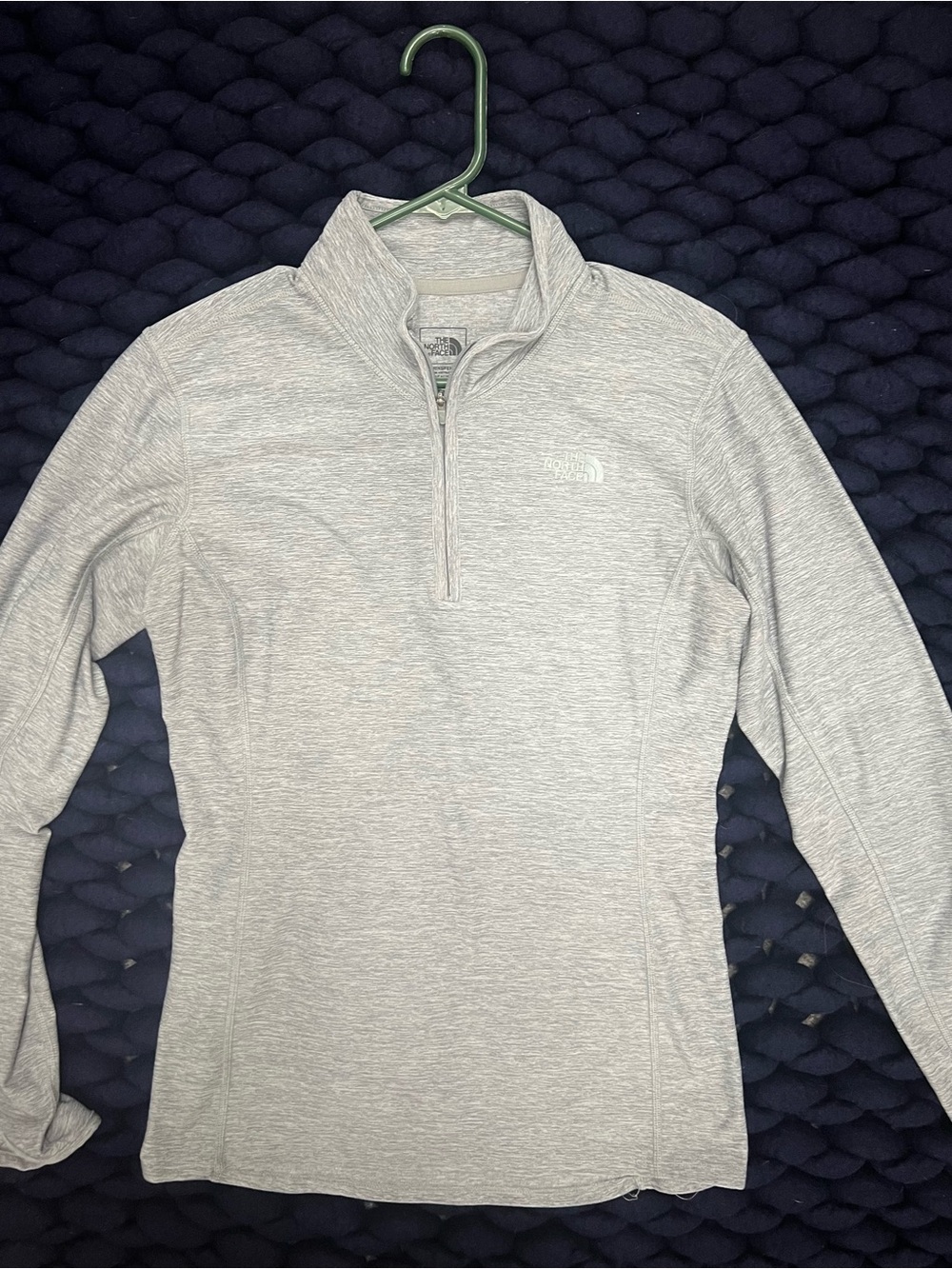 The North Face Women’s Quarter Zip Pullover Gray Size M